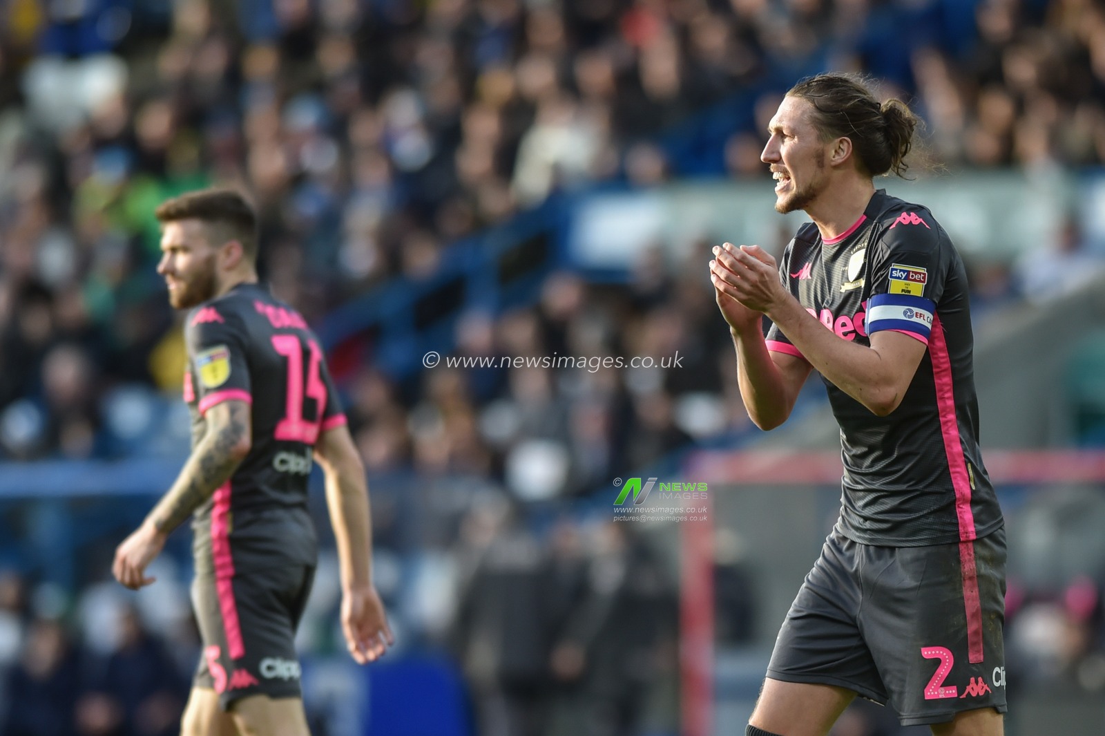 7th December 2019, John Smith's Stadium, Huddersfield, England; Sky Bet Championship, Huddersfield Town v Leeds United : Luke Ayling (2) of Leeds United offers advice.
Credit: Dean Williams/News Images