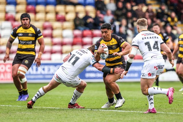 Ata Hingano of York Knights is tackled by Jordan Lane of Castleford Tigers during the Betfred Super League round 12 match York Knights vs Castleford Tigers at LNER Community Stadium, York, United Kingdom on 16 May 2026

(Photo by Alfie Cosgrove/News Images)