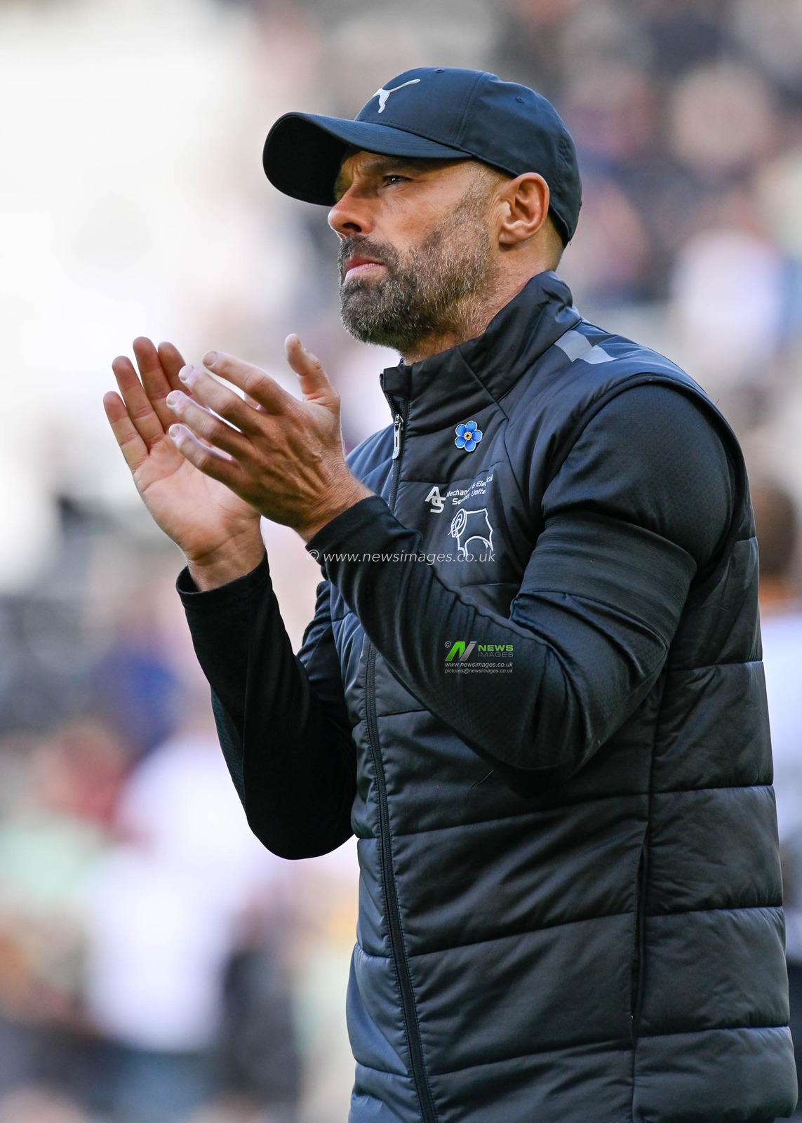 Paul Warne (Derby County Manager) thanks the fans during the Sky Bet Championship match Derby County vs Cardiff City at Pride Park Stadium, Derby, United Kingdom, 14th September 2024

(Photo by Mark Dunn/News Images)