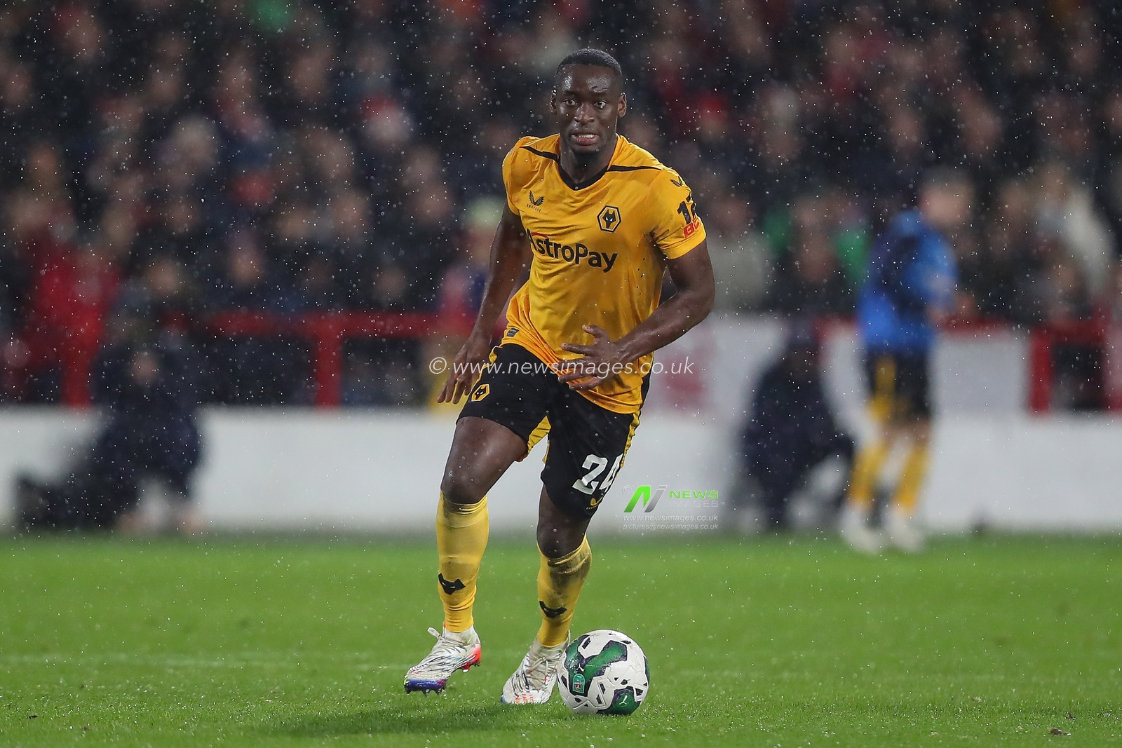 Toti Gomes #24 of Wolverhampton Wanderers on the ball during the Carabao Cup Quarter Final match Nottingham Forest vs Wolverhampton Wanderers at City Ground, Nottingham, United Kingdom, 11th January 2023

(Photo by Gareth Evans/News Images)