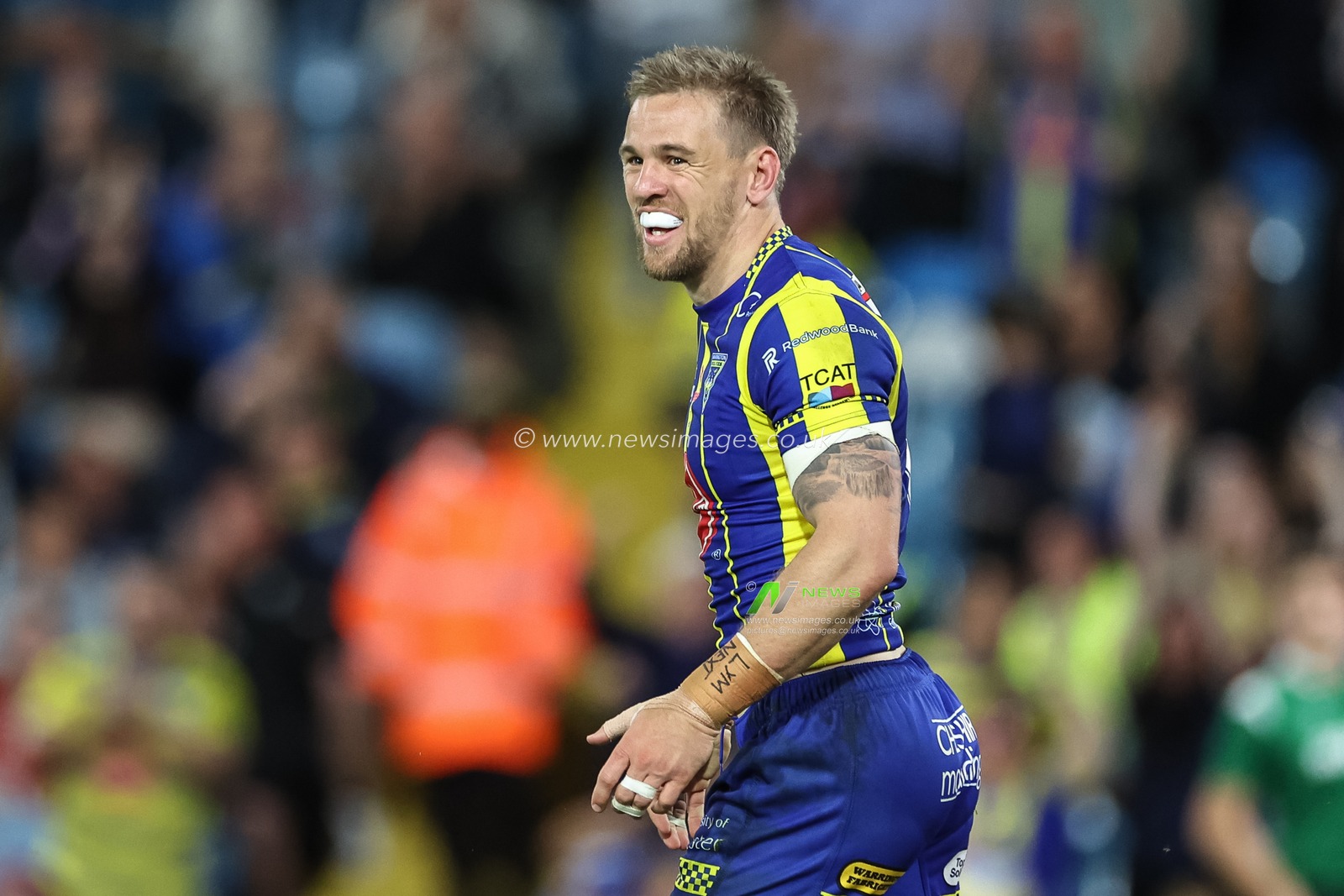Matt Dufty of Warrington Wolves celebrates their try during the Magic Weekend match Warrington Wolves vs Leeds Rhinos at Elland Road, Leeds, United Kingdom, 17th August 2024

(Photo by Mark Cosgrove/News Images)
