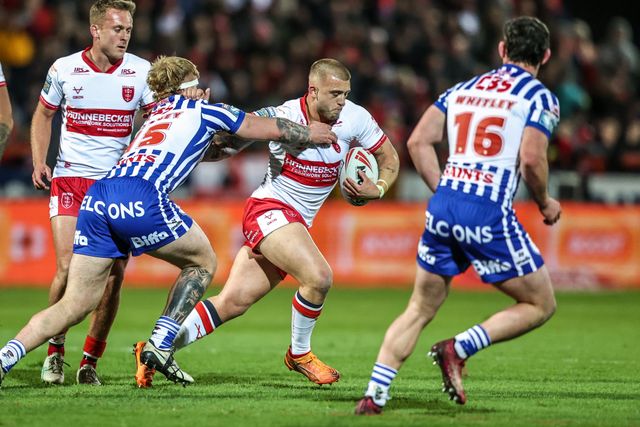 Mikey Lewis of Hull KR evades a tackle from George Delaney of St Helens during the Betfred Super League round 6 match Hull KR vs St Helens at Sewell Group Craven Park, Hull, United Kingdom on 27 March 2026

(Photo by Alfie Cosgrove/News Images)