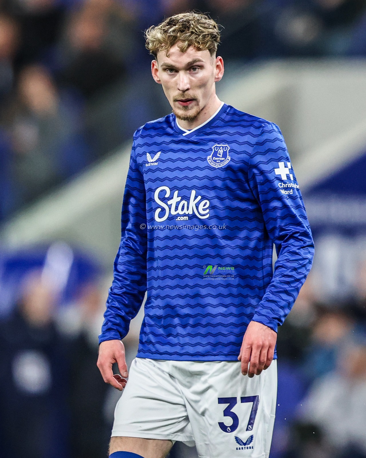 James Garner of Everton during the Premier League match Everton vs Arsenal at Hill Dickinson Stadium, Liverpool, United Kingdom, 20th December 2025

(Photo by Alfie Cosgrove/News Images)

*** GER AUT SUI OUT ***