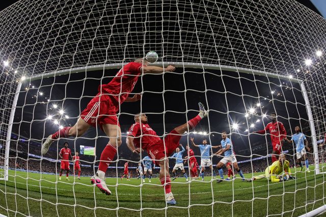 Rodrigo of Manchester City scores to make it 2-1 during the Premier League match Manchester City vs Nottingham Forest at Etihad Stadium, Manchester, United Kingdom on 04 March 2026

(Photo by Mark Cosgrove/News Images)