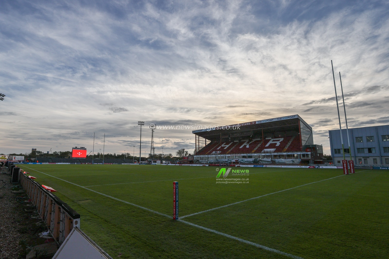 A general view of the Sewell Group Craven Park during the Betfred Super League Semi-Finals match Hull KR vs Warrington Wolves at Sewell Group Craven Park, Kingston upon Hull, United Kingdom, 4th October 2024

(Photo by Alfie Cosgrove/News Images)
