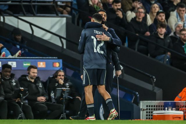 Alvaro Arbeloa manager of Real Madrid embraces Trent Alexander-Arnold of Real Madrid as he is substituted off for Daniel Carvajal of Real Madrid during the UEFA Champions League last 16 second leg match Manchester City vs Real Madrid at The City of Manchester Stadium, Manchester, United Kingdom on 17 March 2026

(Photo by Mark Cosgrove/News Images)