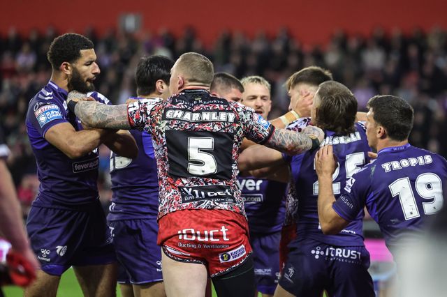 Josh Charnley of Leigh Leopards tries to split up the altercation during the Betfred Super League round 6 match Leigh Leopards vs Toulouse at Leigh Sports Village, Leigh, United Kingdom on 28 March 2026

(Photo by Mark Cosgrove/News Images)
