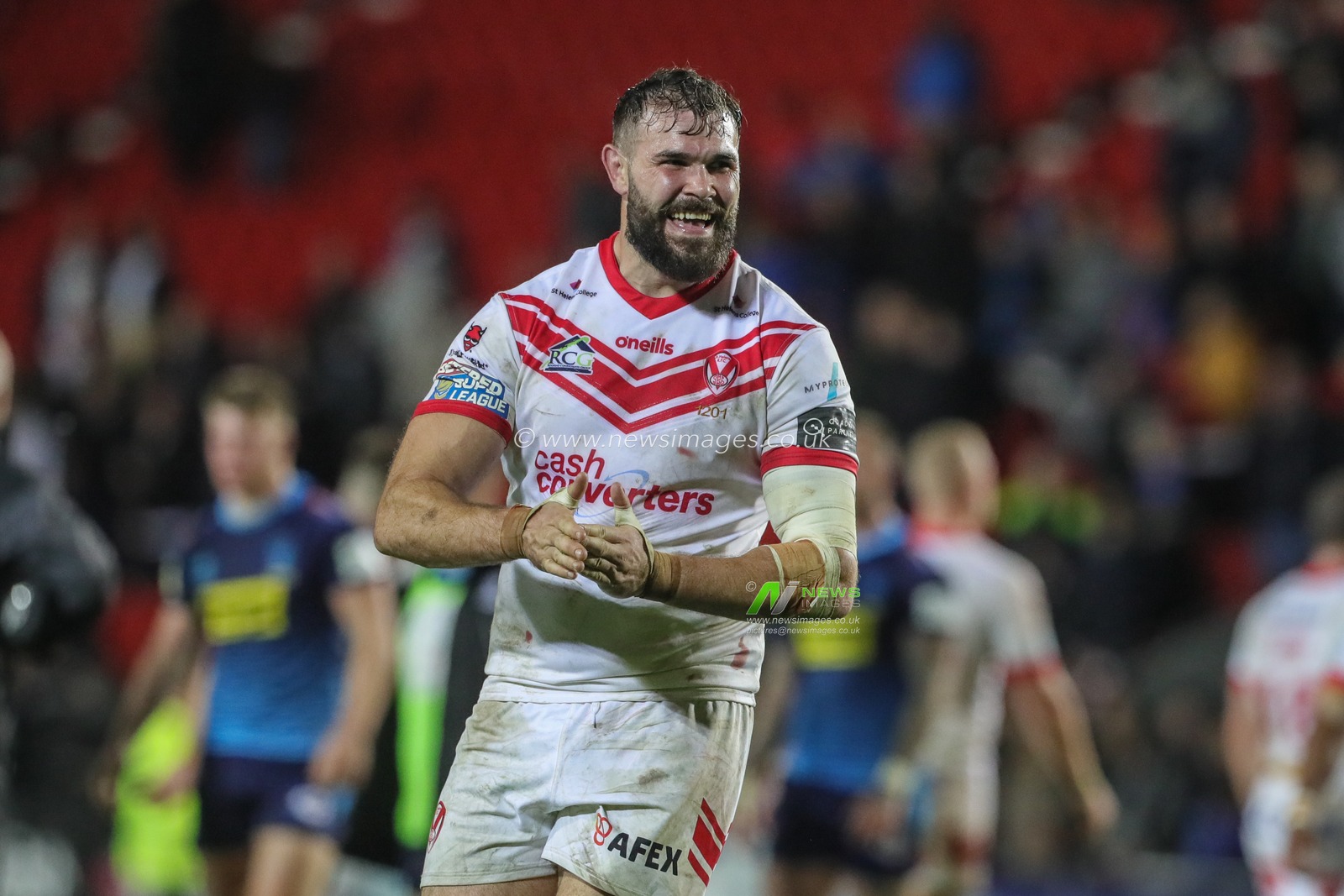 27th September 2019, Totally Wicked Stadium, St Helens, England; Betfred Super League Semi Final, Saint Helens v Wigan Warriors : Alex Walmsley (8) of St Helens shows emotion as Saints book their place in the Grand Final after beating Wigan 40-10

Credit: Mark Cosgrove/News Images