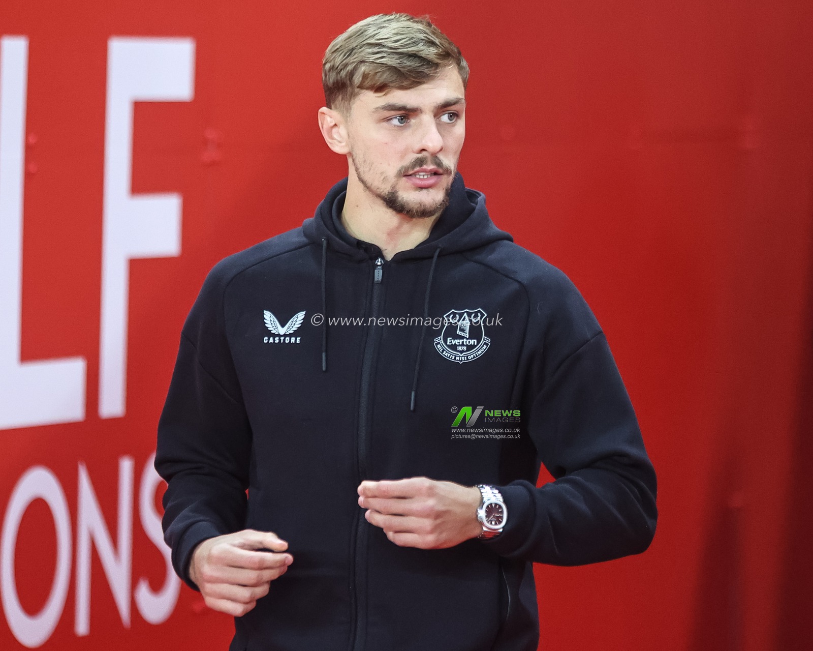 Kiernan Dewsbury-Hall of Everton arrives during the Premier League match Sunderland vs Everton at Stadium Of Light, Sunderland, United Kingdom, 3rd November 2025

(Photo by Alfie Cosgrove/News Images)

*** GER AUT SUI OUT ***