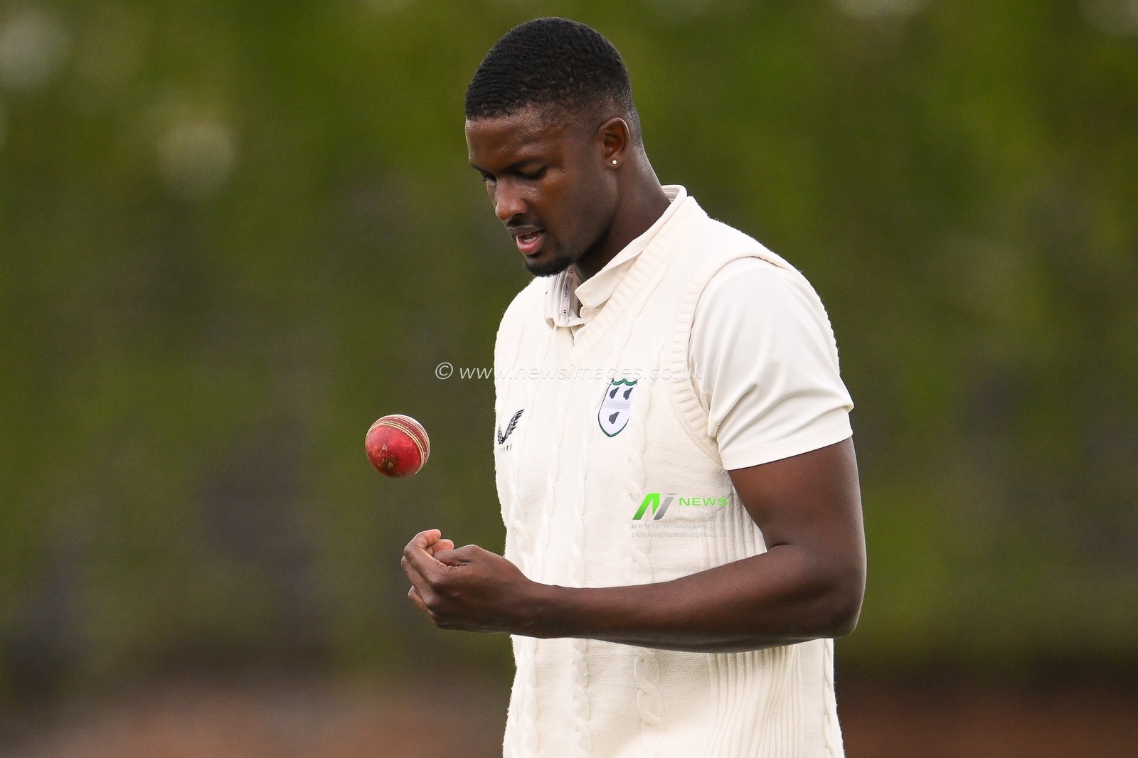 Jason Holder of Worcestershire prepares to bowl during the Vitality County Championship Division 1 match Worcestershire vs Somerset at Kidderminster Cricket Club, Kidderminster, United Kingdom, 26th April 2024

(Photo by Craig Thomas/News Images)