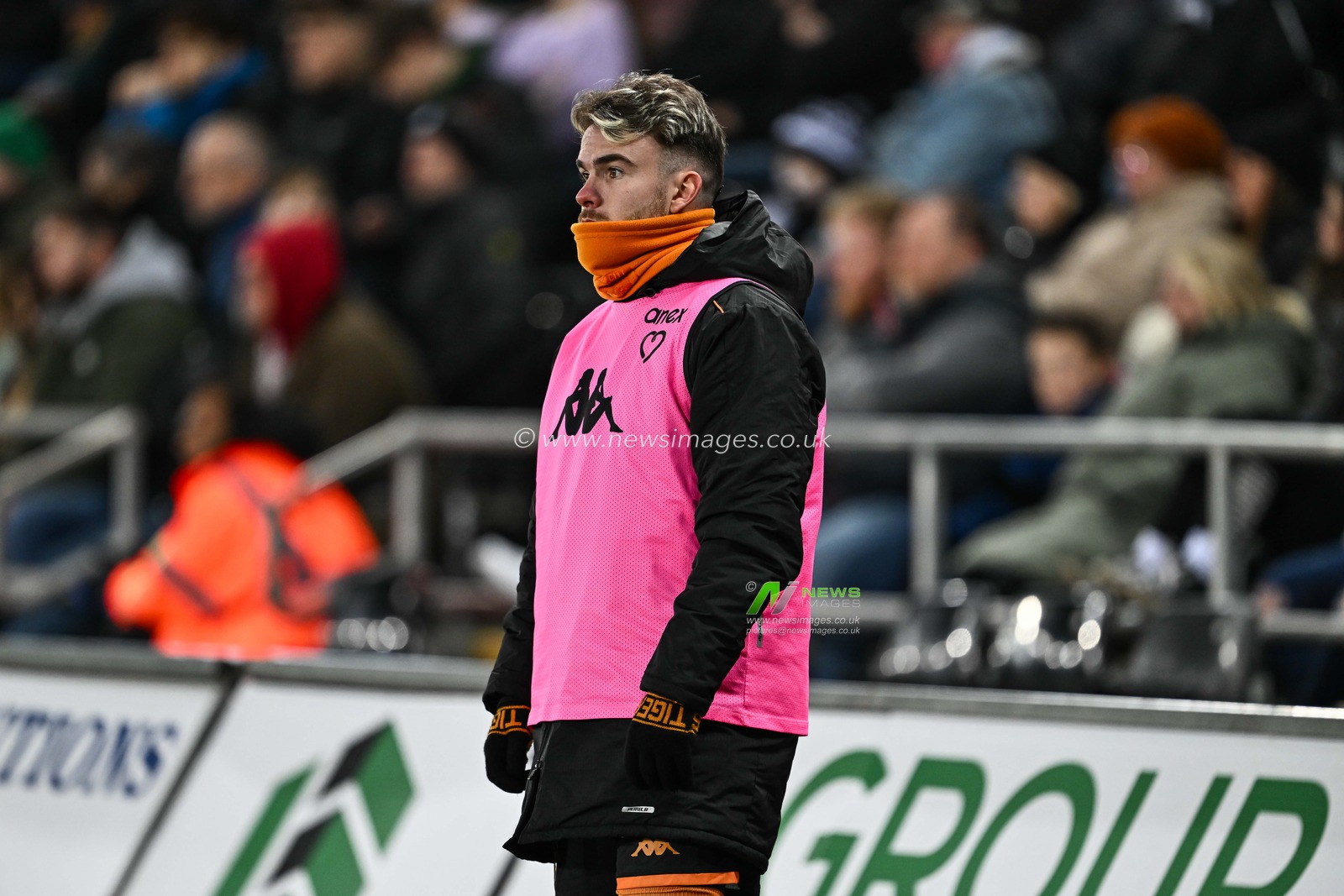 Aaron Connolly #44 of Hull City warms up during the Sky Bet Championship match Swansea City vs Hull City at Swansea.com Stadium, Swansea, United Kingdom, 25th November 2023

(Photo by Craig Thomas/News Images)