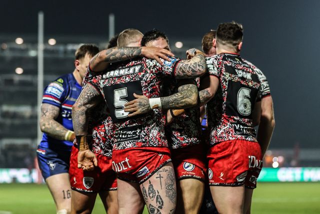 Gareth O'Brien of Leigh Leopards celebrates his try during the Betfred Super League round 5 match Wakefield Trinity vs Leigh Leopards at DIY Kitchens Stadium, Wakefield, United Kingdom on 20 March 2026

(Photo by Alfie Cosgrove/News Images)