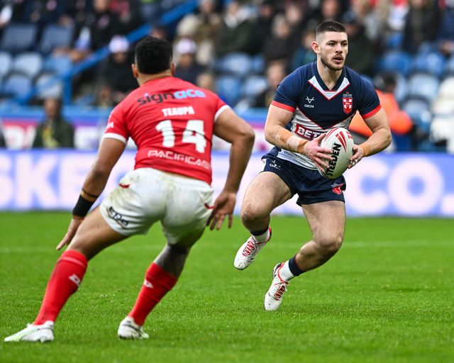 Danny Walker of England makes a break during the Rugby League International match England vs Tonga at John Smith's Stadium, Huddersfield, United Kingdom, 28th October 2023

(Photo by Craig Thomas/News Images)
