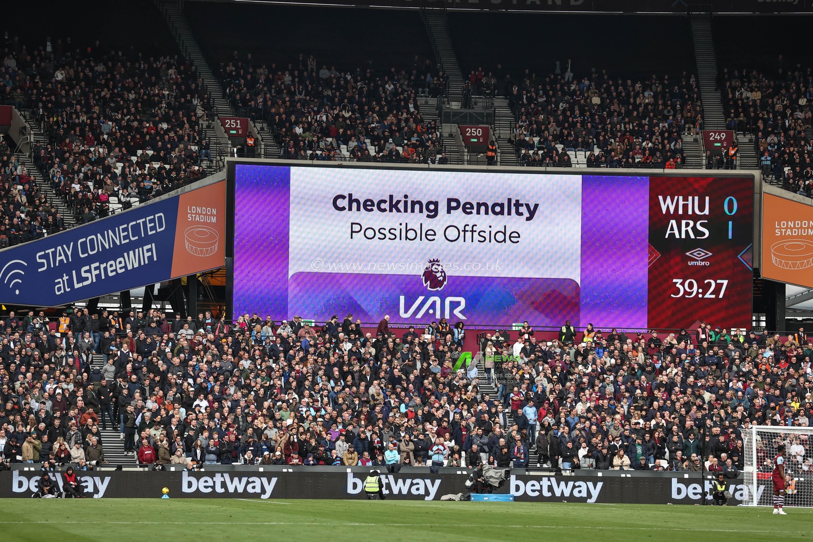 VAR check for a possible penalty during the Premier League match West Ham United vs Arsenal at London Stadium, London, United Kingdom, 11th February 2024

(Photo by Mark Cosgrove/News Images)