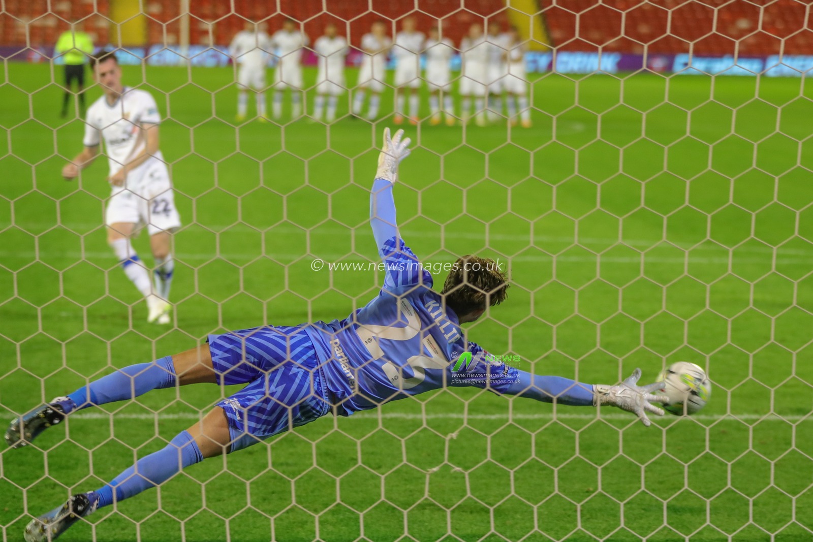 Ben Killip #23 of Barnsley dives for the ball but misses during the Carabao Cup match Barnsley vs Tranmere Rovers at Oakwell, Barnsley, United Kingdom, 8th August 2023

(Photo by Alfie Cosgrove/News Images)
