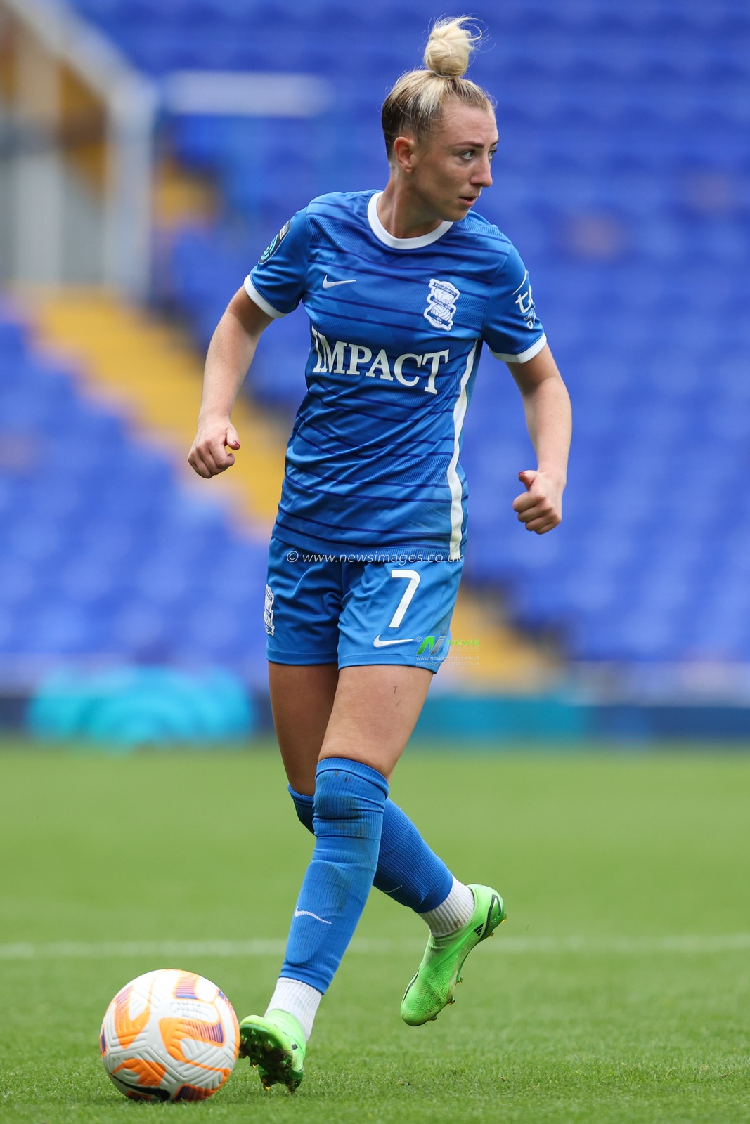 Jade Pennock #7 of Birmingham City during the The Fa Women's Super League match Birmingham City Women vs Coventry United Women at St Andrews, Birmingham, United Kingdom, 25th September 2022

(Photo by Simon Bissett/News Images)