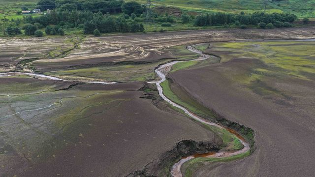 Woodhead Reservoir walter levels drop to one of the lowest points in recent times as grass and other plants start to grow on the Reservoir silt bed at Woodhead, Glossop, United Kingdom, 31st July 2025

(Photo by Mark Cosgrove/News Images)