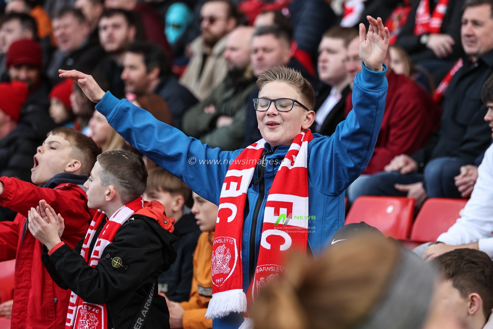 Barnsley Fans during the Sky Bet League 1 match Barnsley vs Derby County at Oakwell, Barnsley, United Kingdom, 24th February 2024

(Photo by Mark Cosgrove/News Images)