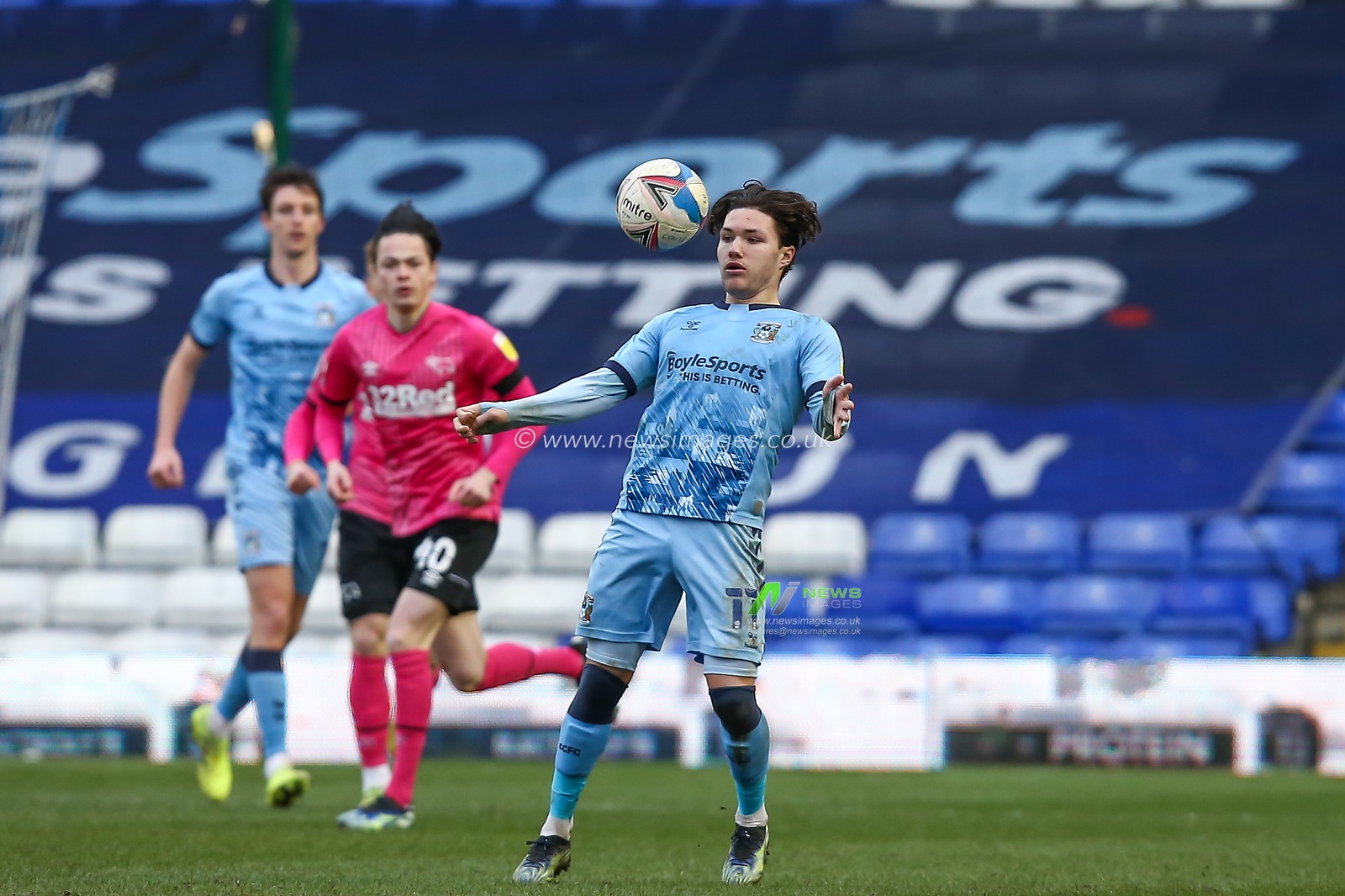 Callum OHare #11 of Coventry City controls the ball on his chest