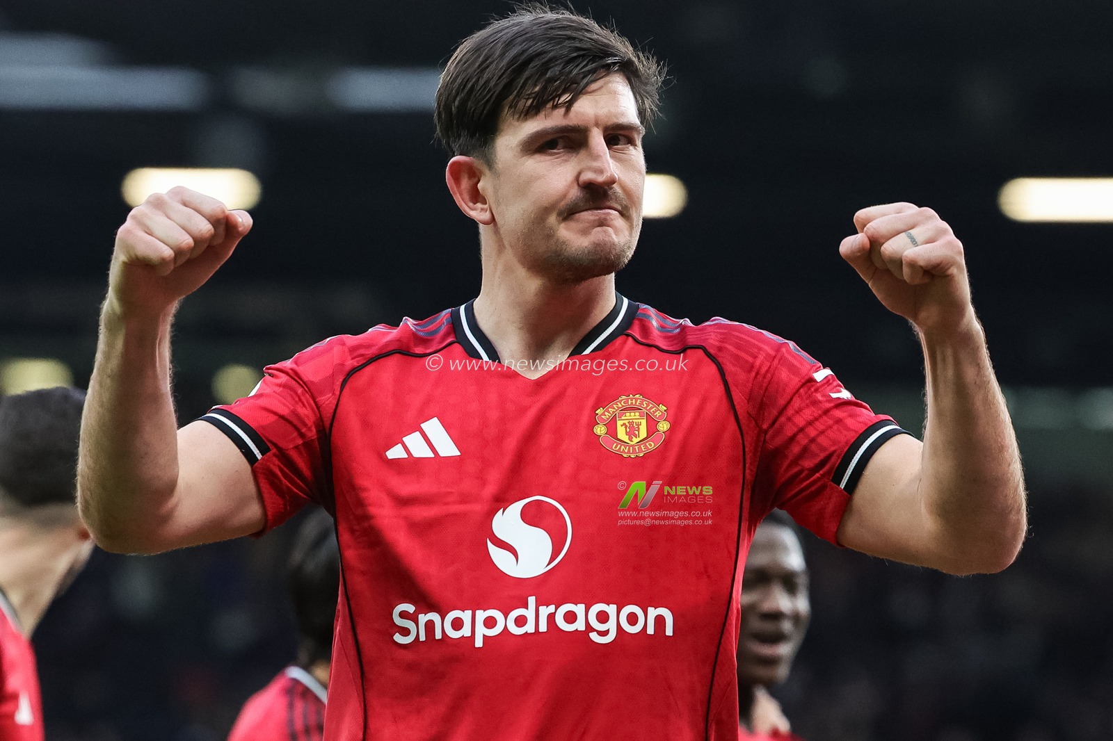 Harry Maguire of Manchester United celebrates Cunha’s goal during the Premier League match Manchester United vs Fulham at Old Trafford, Manchester, United Kingdom, 1st February 2026

(Photo by Mark Cosgrove/News Images)