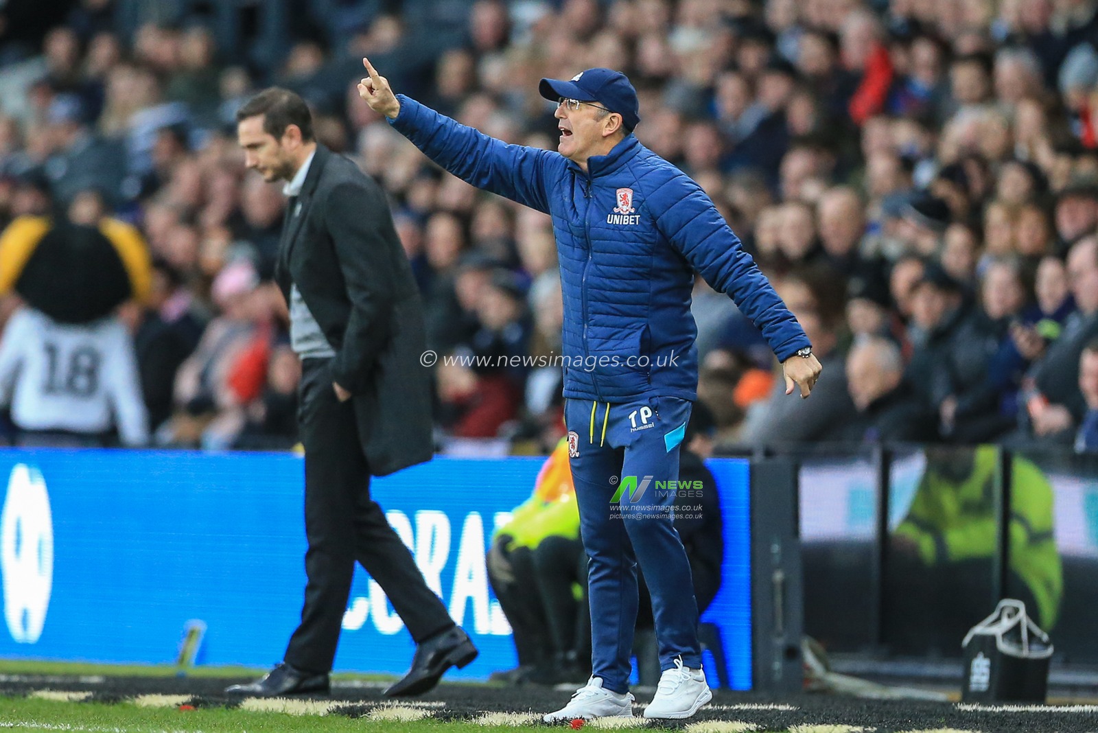 1st January 2019, Pride Park, Derby, England; Sky Bet Championship, Derby County vs Middlesbrough ; Tony Pulis manager of Middlesbrough gives his team instructions 

Credit: Mark Cosgrove/News Images 

English Football League images are subject to DataCo Licence