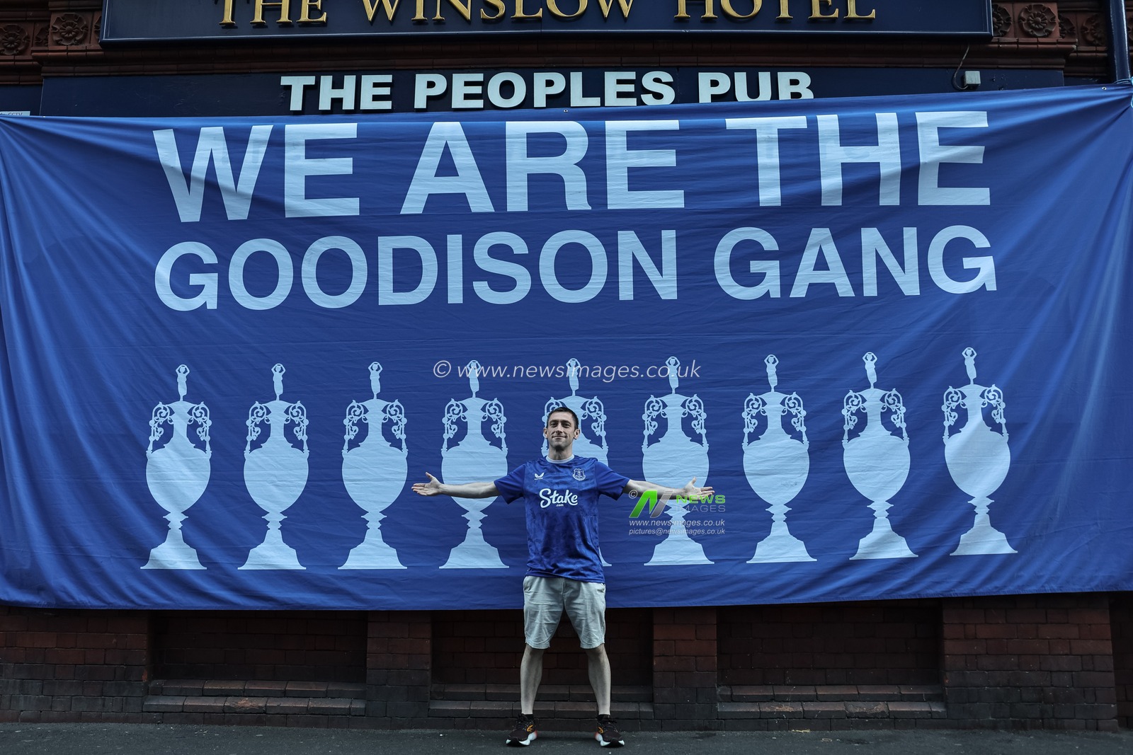 Everton fans outside The Winslowe Hotel ahead of the game during the Premier League match Everton vs Southampton at Goodison Park, Liverpool, United Kingdom, 18th May 2025

(Photo by Mark Cosgrove/News Images)