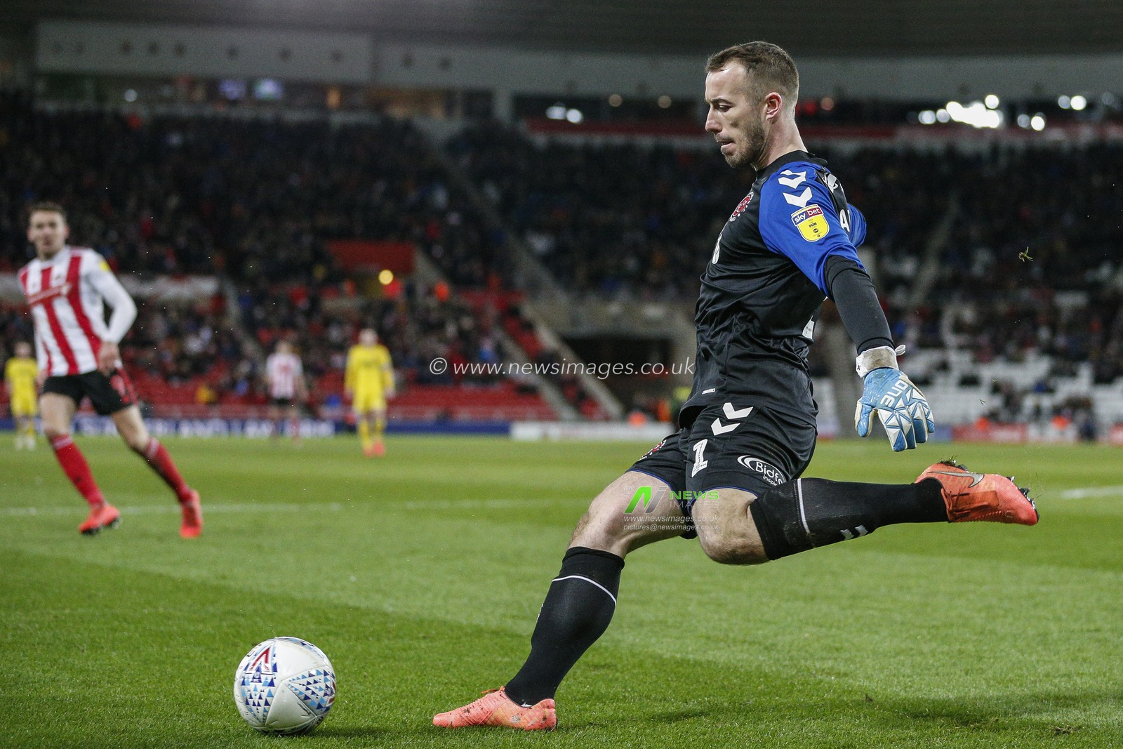 25th February 2020, Stadium Of Light, Sunderland, England; Sky Bet League 1, Sunderland v Fleetwood Town : Alex Cairns (1) of Fleetwood Town clears the ball