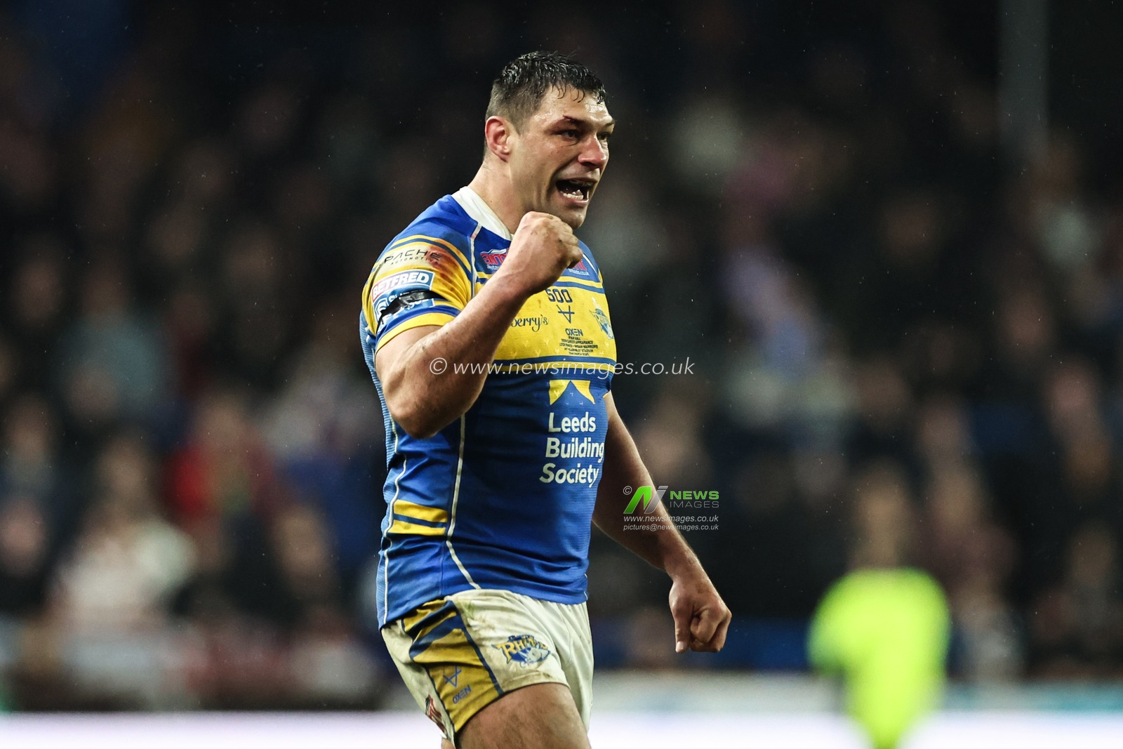 Ryan Hall of Leeds Rhinos celebrates his teams win after the Betfred Super League Round 5 match Leeds Rhinos vs Wigan Warriors at Headingley Stadium, Leeds, United Kingdom, 22nd March 2025

(Photo by Mark Cosgrove/News Images)