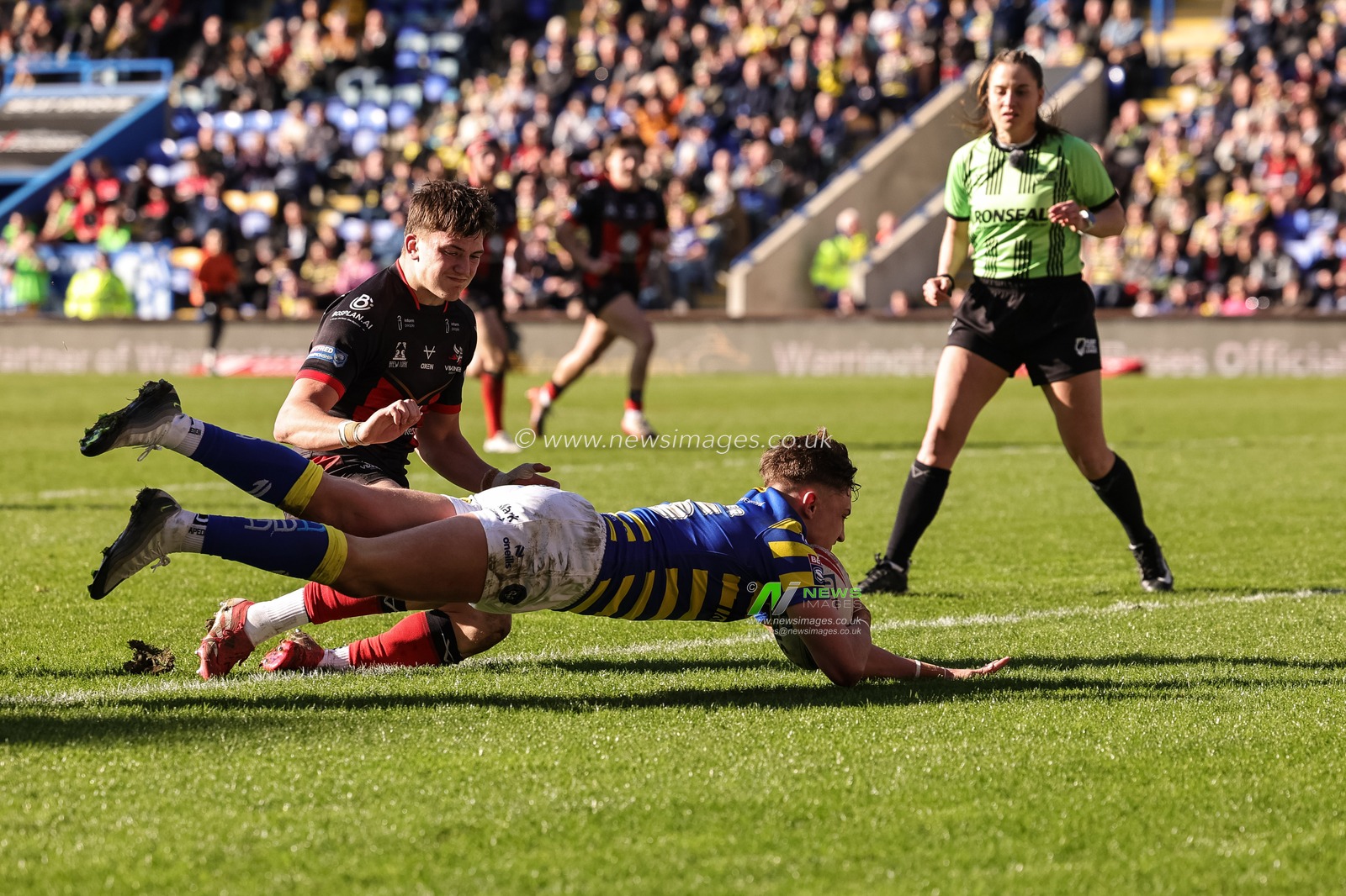 Lachlan Webster of Warrington Wolves goes over for a try on his debut during the Betfred Challenge Cup round 4 match Goole Vikings vs Warrington Wolves at The Halliwell Jones Stadium, Warrington, United Kingdom on 14 March 2026

(Photo by Mark Cosgrove/News Images)