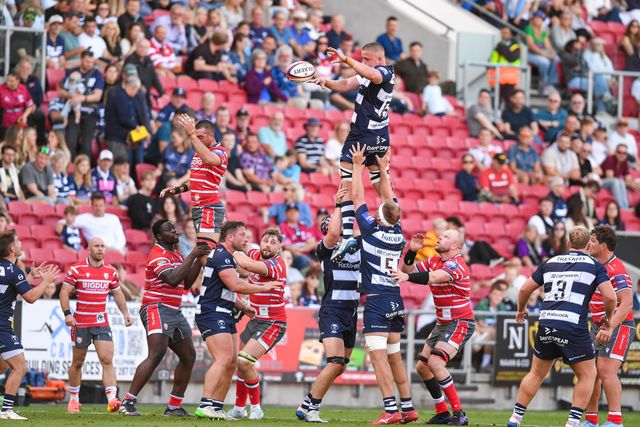 Paddy Pearce of Bristol Bears passes the ball from the top of the line out during the Prem Rugby Cup match Bristol Bears vs Gloucester at Ashton Gate, Bristol, United Kingdom on 05 September 2026

(Photo by Alex Williamson/News Images)