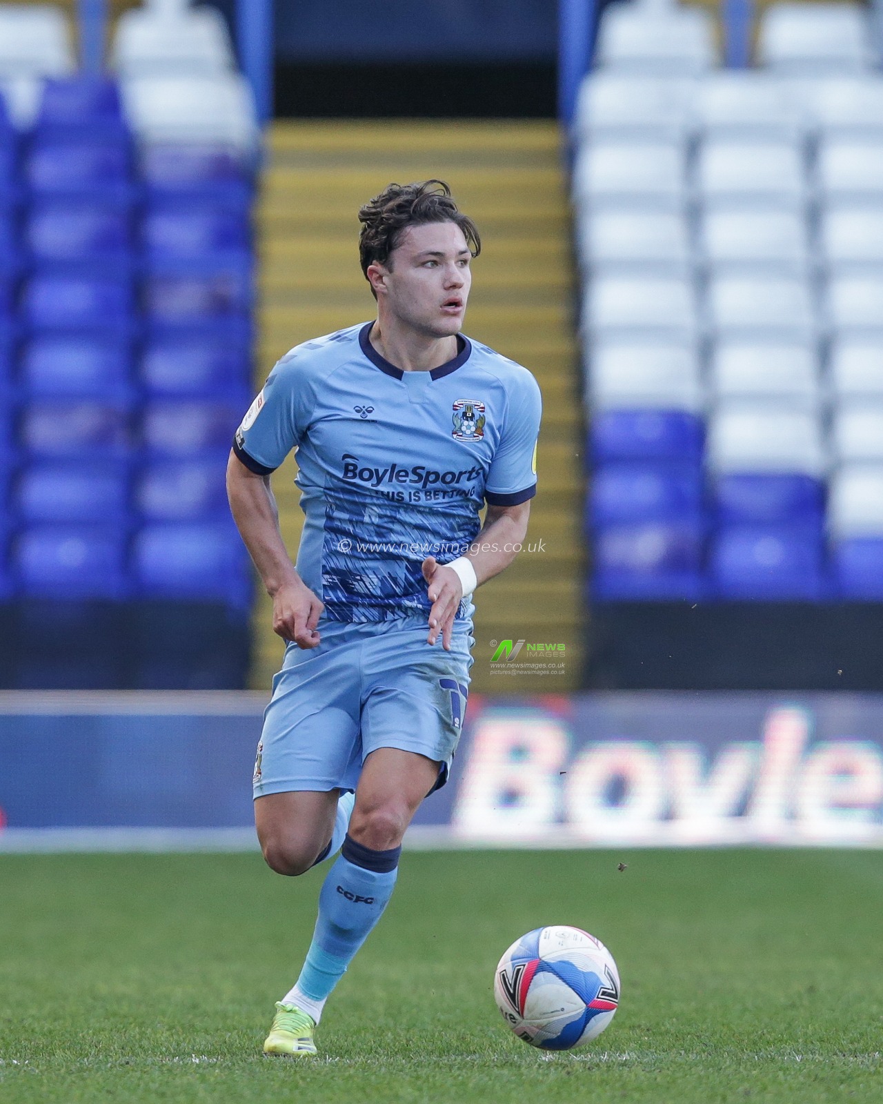 Callum OHare #11 of Coventry City dribbles the ball