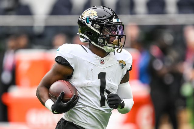 Travis Etienne Jr. of the Jacksonville Jaguars during the Week 6 match Chicago Bears vs Jacksonville Jaguars at Tottenham Hotspur Stadium, London, United Kingdom, 13th October 2024

(Photo by Craig Thomas/News Images)
