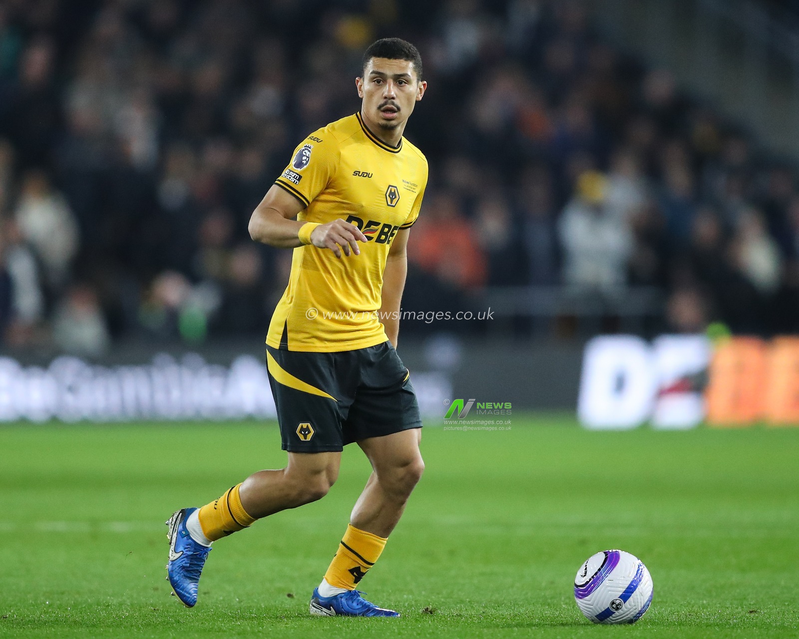 AndrÃ© of Wolverhampton Wanderers in action during the Premier League match Wolverhampton Wanderers vs Everton at Molineux, Wolverhampton, United Kingdom, 8th March 2025

(Photo by Gareth Evans/News Images)
