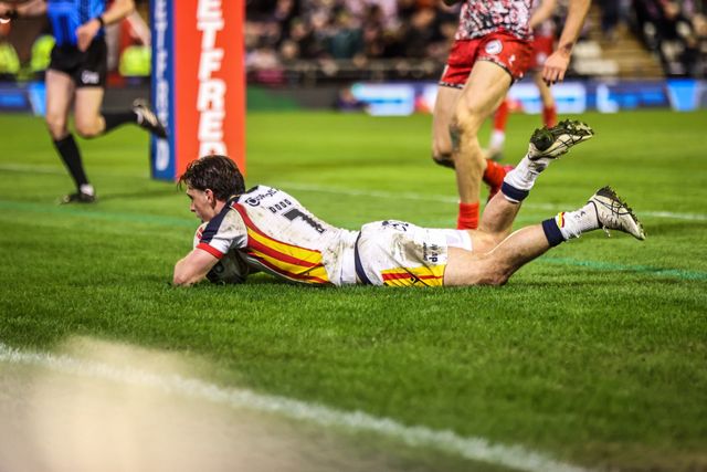 Lewis Dodd of Catalans Dragons goes over for a try during the Betfred Super League match Leigh Leopards vs Catalans Dragons at Leigh Sports Village, Leigh, United Kingdom on 06 March 2026

(Photo by Alfie Cosgrove/News Images)