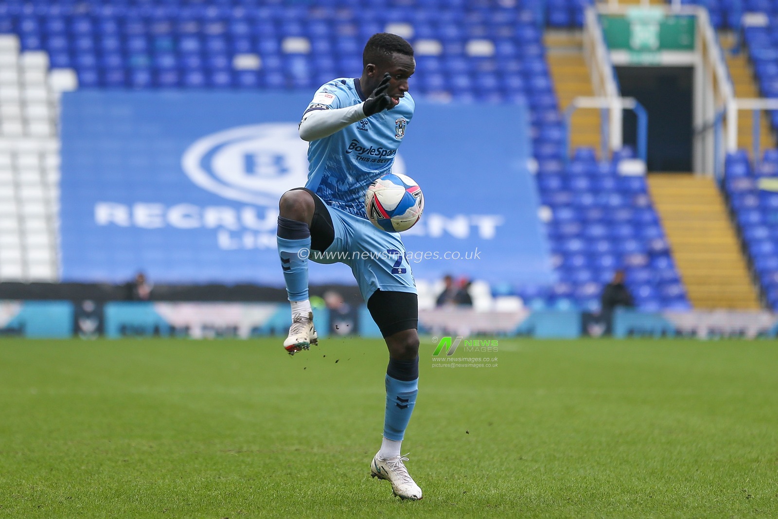 Julien Dacosta #29 of Coventry City controls the ball