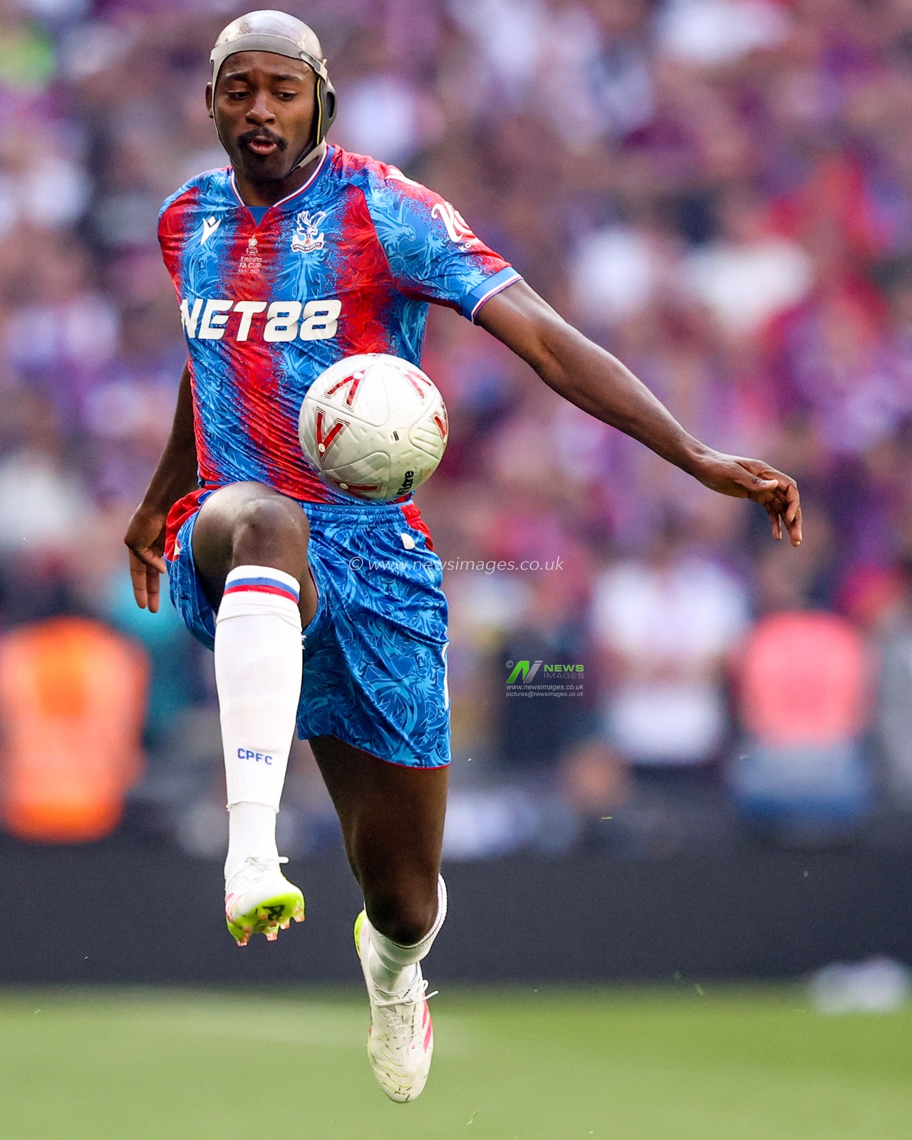 Jean-Philippe Mateta of Crystal Palace controls the ball during the Emirates FA Cup Final match Crystal Palace vs Manchester City at Wembley Stadium, London, United Kingdom, 17th May 2025

(Photo by Alfie Cosgrove/News Images)