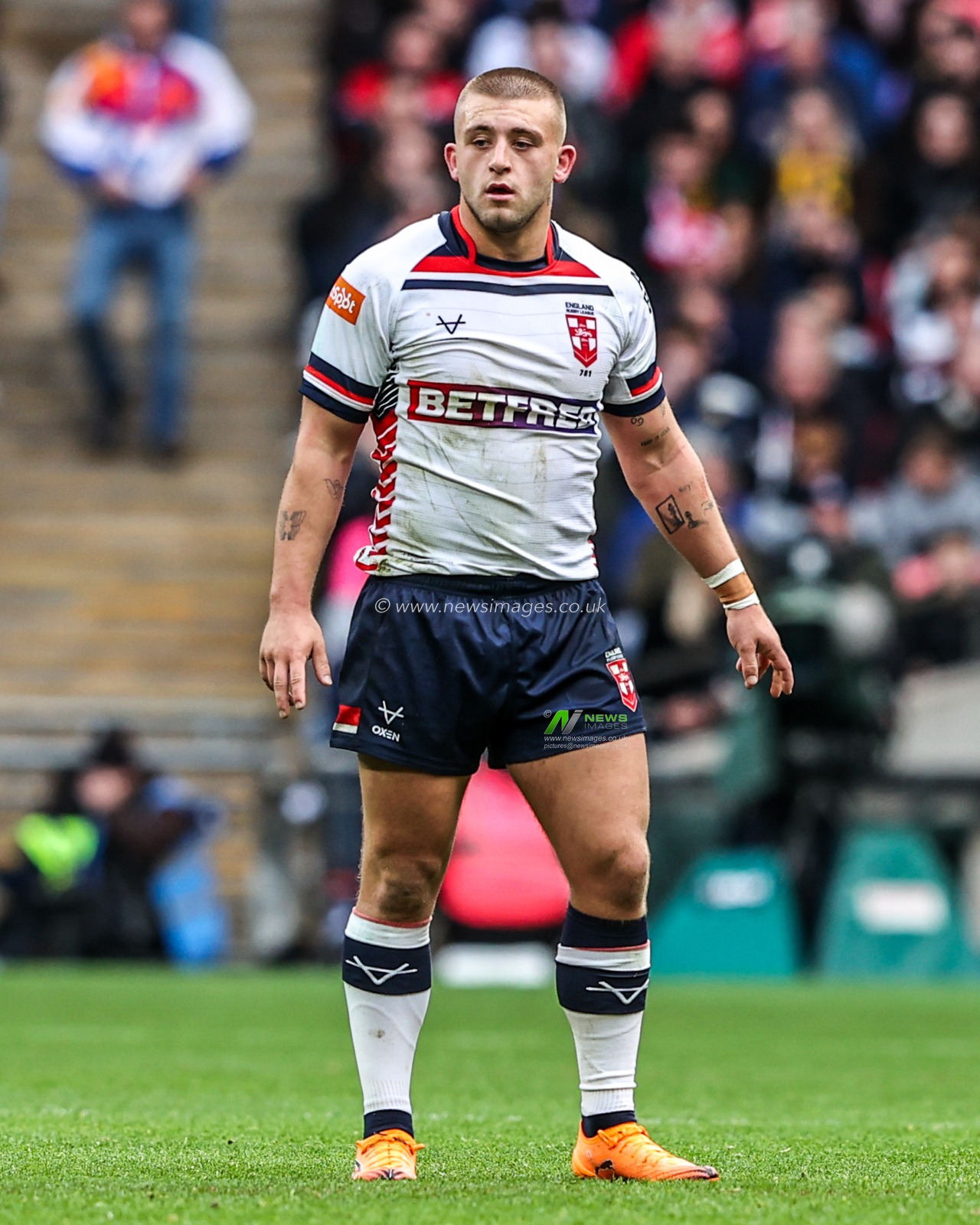 Mikey Lewis of England during the The Ashes Series 2025 England vs Australia at Wembley Stadium, London, United Kingdom, 25th October 2025

(Photo by Alfie Cosgrove/News Images)