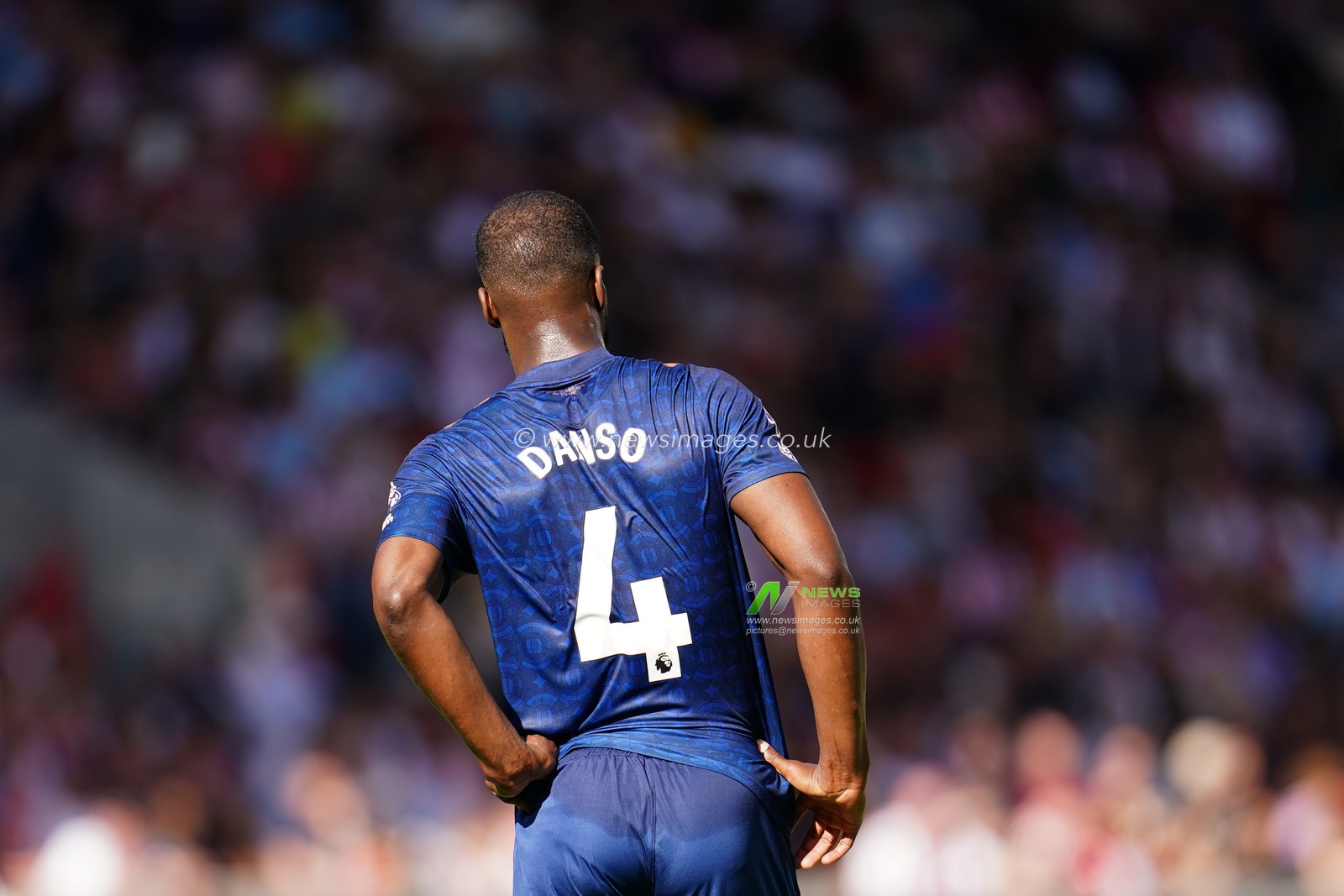 Kevin Danso of Sunderland during the Premier League match Brentford vs Sunderland at GTECH Community Stadium, London, United Kingdom on 05 September 2026

(Photo by Harvey Murphy/News Images)
