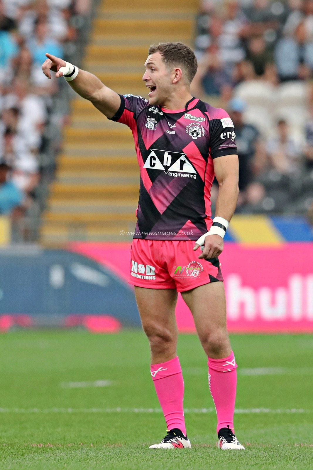 Chris Atkin of Castleford Tigers during the Betfred Super League Round 14 Hull FC vs Castleford Tigers at MKM Stadium, Hull, United Kingdom, 13th June 2025

(Photo by Sam Eaden/News Images)