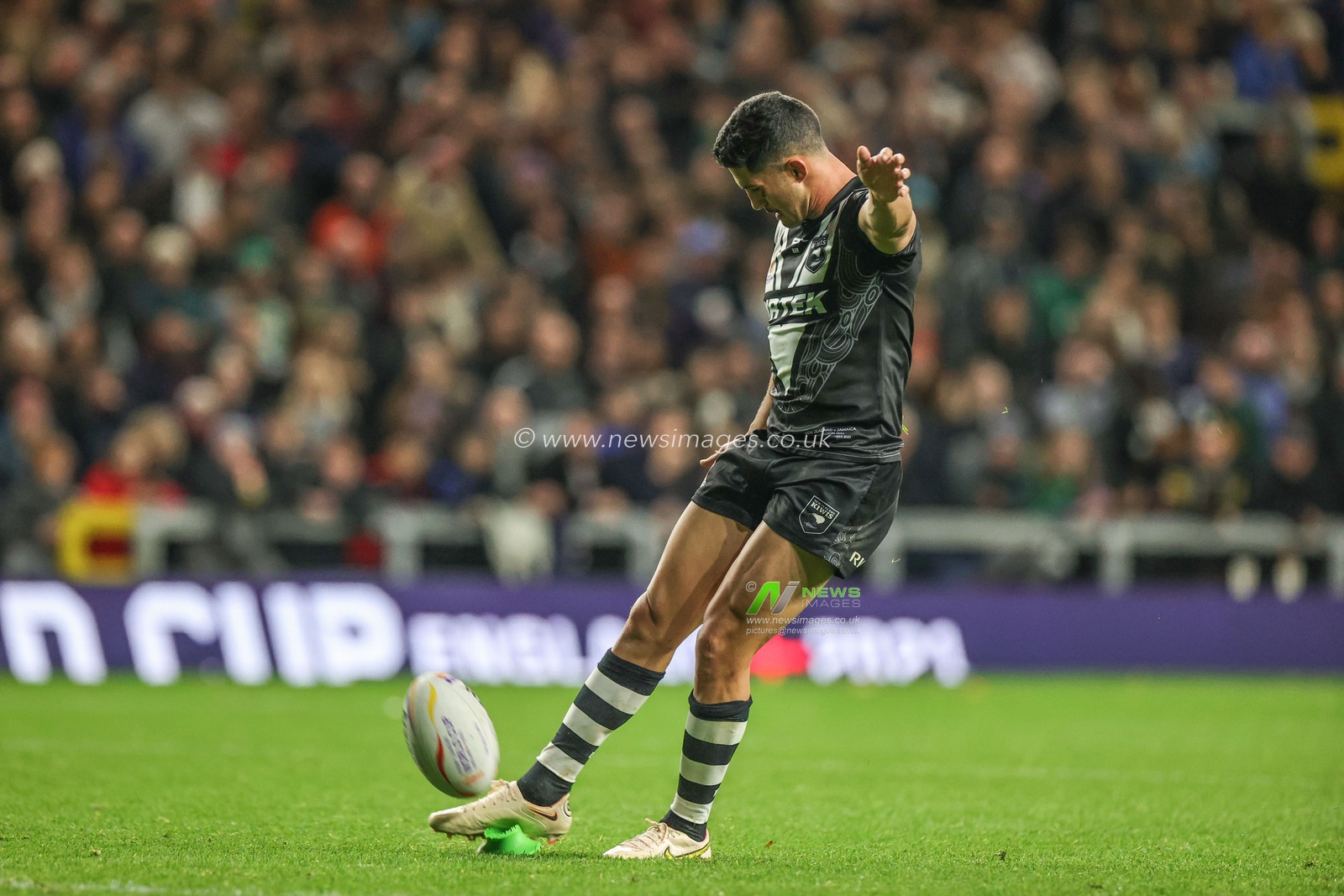 Dylan Brown of New Zealand converts for a goal during the Rugby League World Cup 2021 Group C match New Zealand vs Ireland at Headingley Stadium, Leeds, United Kingdom, 28th October 2022

(Photo by Mark Cosgrove/News Images)
