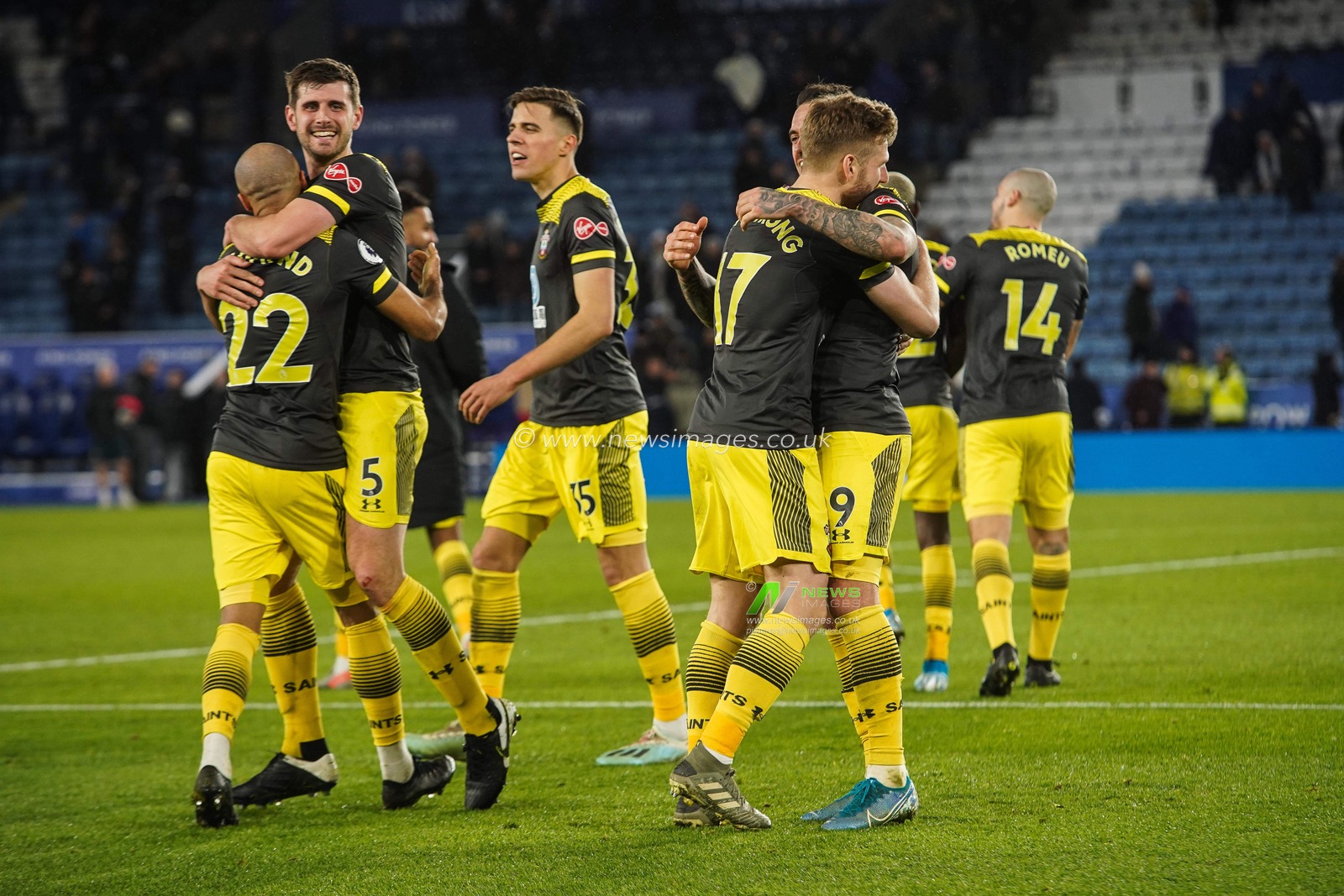 11th January 2020, King Power Stadium, Leicester, England; Premier League, Leicester City v Southampton : Southampton players celebrate there win 

Credit: Kurt Fairhurst/News Images