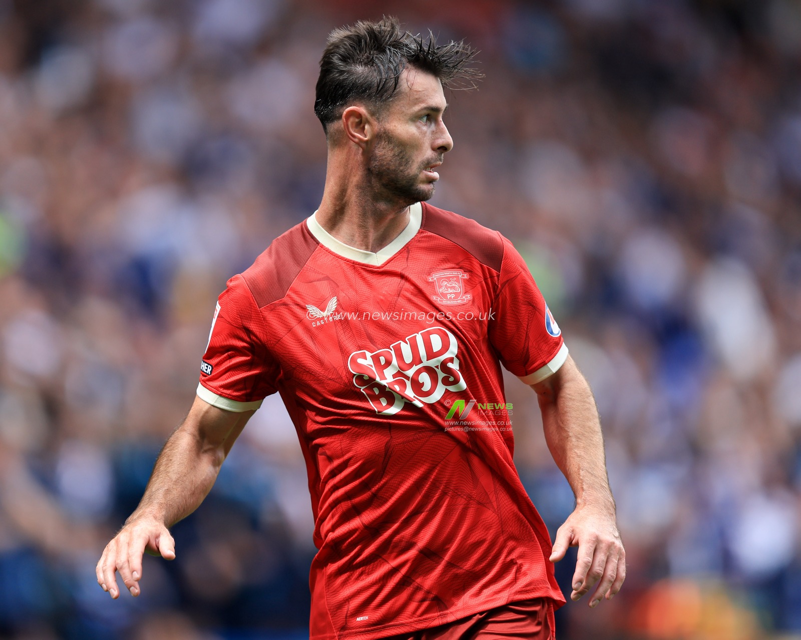 Jordan Thompson of Preston North End during the Sky Bet Championship match Bolton Wanderers vs Preston North End at Toughsheet Community Stadium, Bolton, United Kingdom on 15 August 2026

(Photo by Jorge Horsted/News Images)