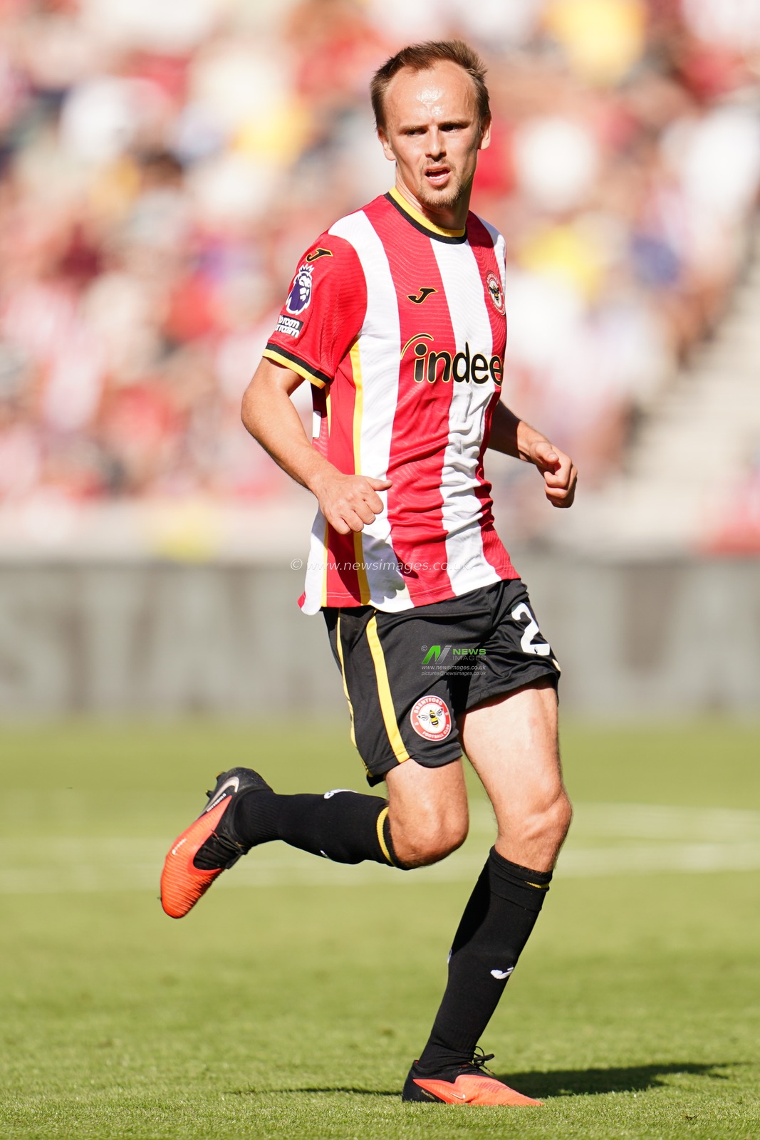 Mikkel Damsgaard of Brentford during the Premier League match Brentford vs Sunderland at GTECH Community Stadium, London, United Kingdom on 05 September 2026

(Photo by Harvey Murphy/News Images)