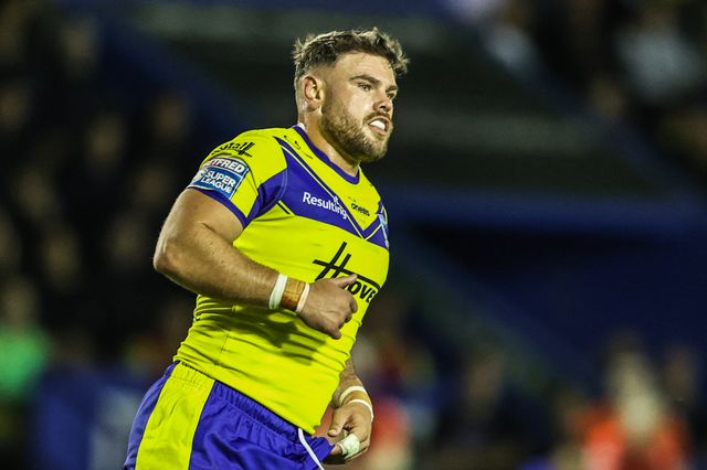 Joe Philbin of Warrington Wolves during the Betfred Super League Round 24 match Warrington Wolves vs Salford Red Devils at Halliwell Jones Stadium, Warrington, United Kingdom, 29th August 2025

(Photo by Alfie Cosgrove/News Images)