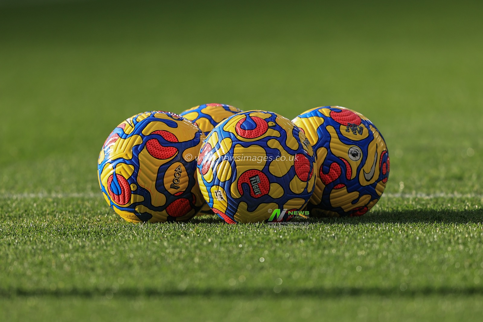Premier League, Nike Flight winter match ball,