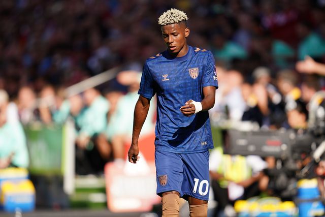 Nilson Angulo of Sunderland during the Premier League match Brentford vs Sunderland at GTECH Community Stadium, London, United Kingdom on 05 September 2026

(Photo by Harvey Murphy/News Images)