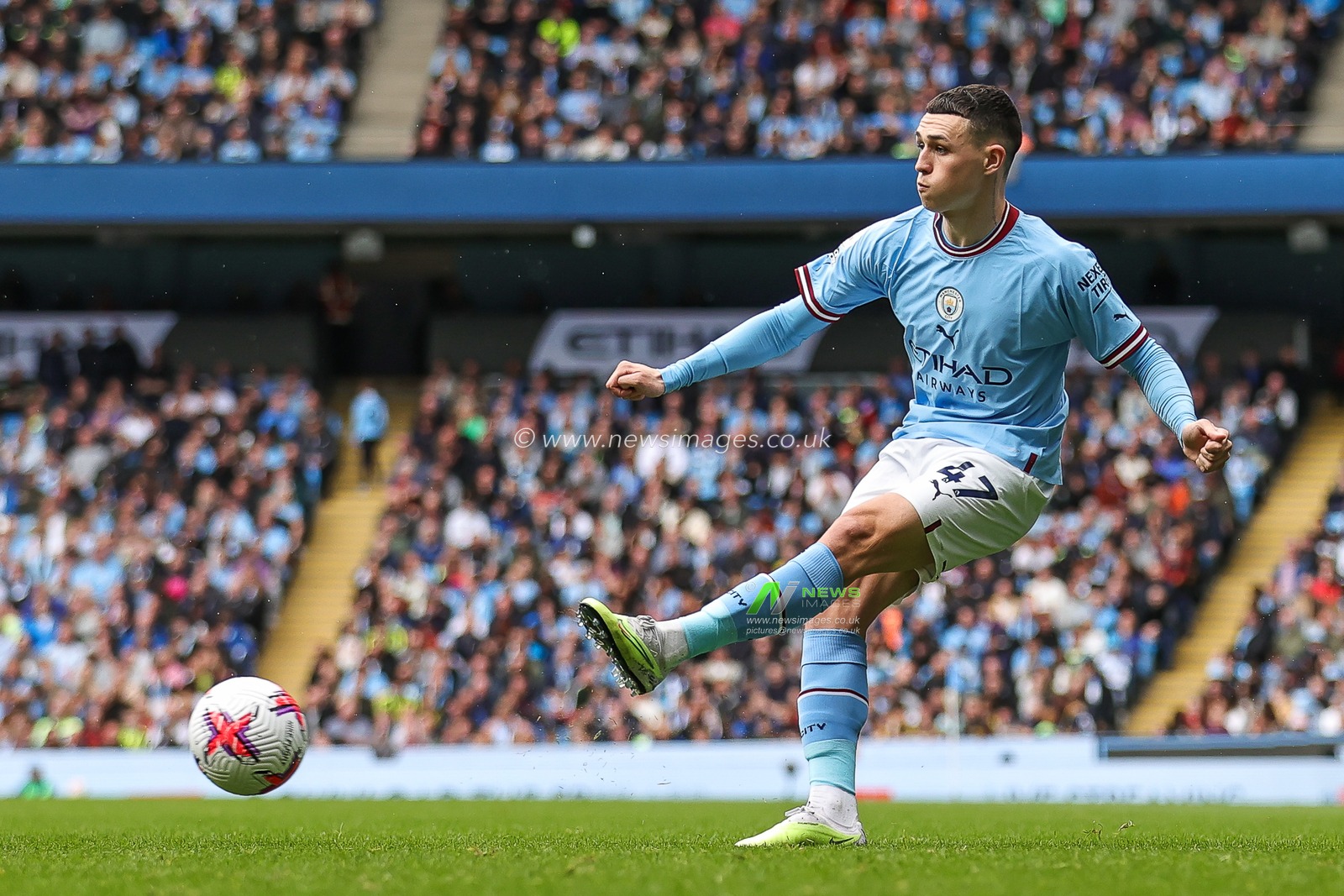 Phil Foden #47 of Manchester City in action during the Premier League match Manchester City vs Leeds United at Etihad Stadium, Manchester, United Kingdom, 6th May 2023

(Photo by Mark Cosgrove/News Images)