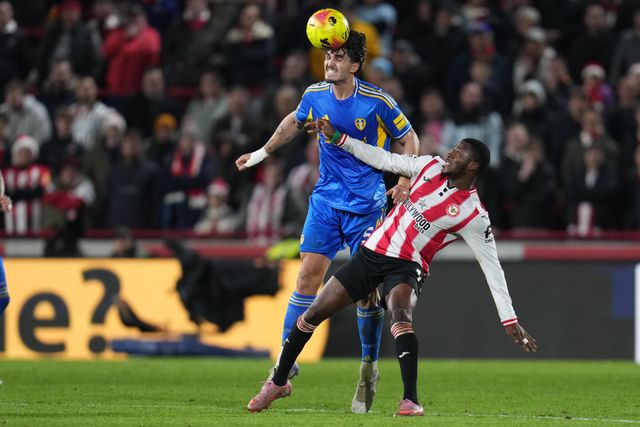Pascal Struijk of Leeds United wins header during the Premier League match Brentford vs Leeds United at The Gtech Community Stadium, London, United Kingdom, 14th December 2025

(Photo by Harvey Murphy/News Images)

*** GER AUT SUI OUT ***