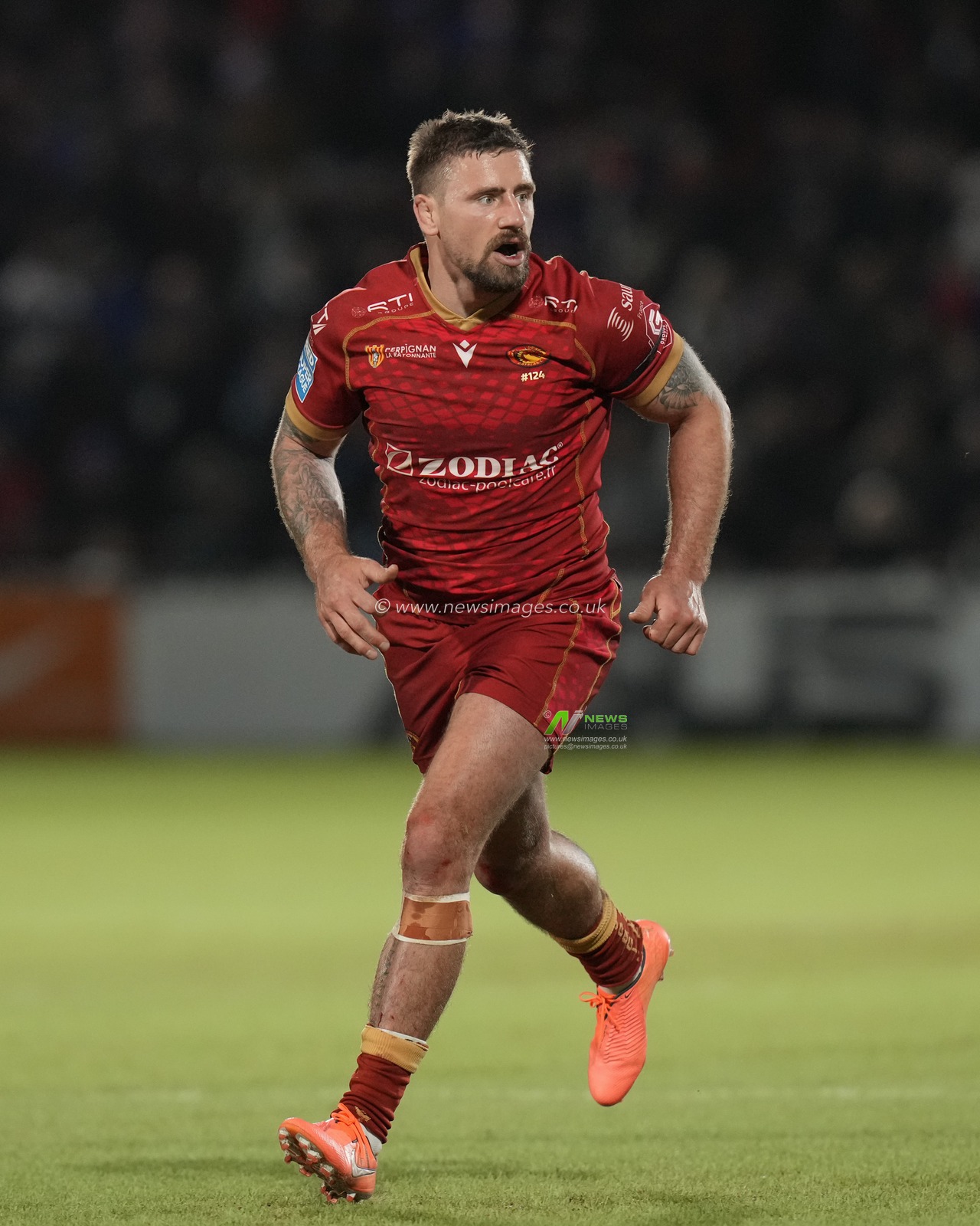 Michael McIlorum #9 of Catalans Dragons during the Betfred Super League  Round 1 match Wakefield Trinity vs Catalans Dragons at The Be Well Support Stadium, Wakefield, United Kingdom, 17th February 2023

(Photo by Steve Flynn/News Images)
