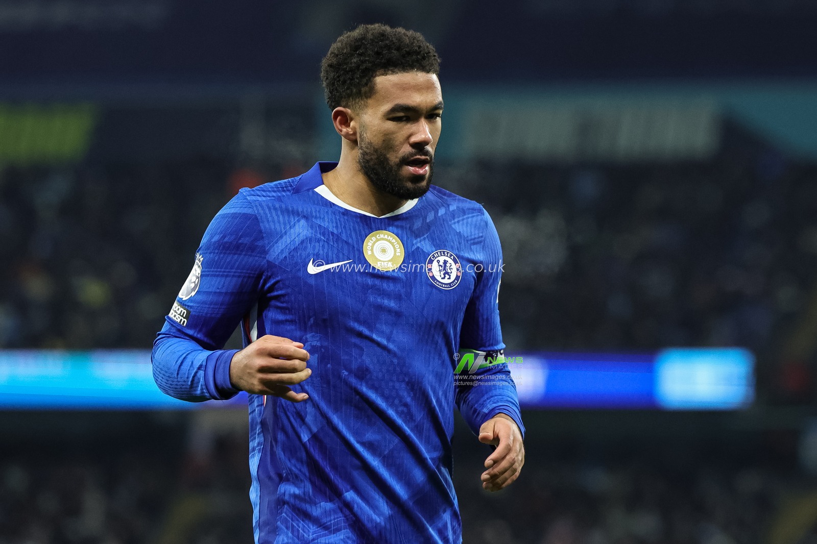 Reece James of Chelsea during the Premier League match Manchester City vs Chelsea at Etihad Stadium, Manchester, United Kingdom, 4th January 2026

(Photo by Mark Cosgrove/News Images)

*** GER AUT SUI OUT ***